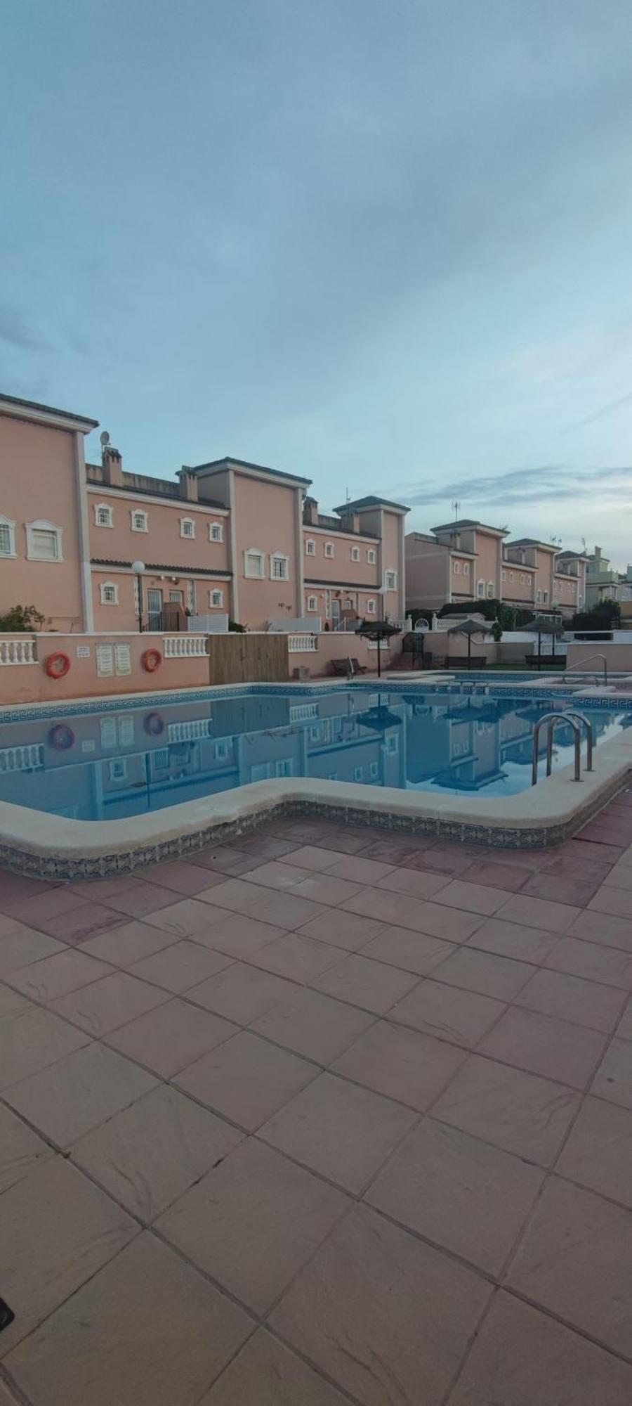 Bungalow Adaptado, Terraza Muy Grande Y Soleada. 格兰阿利坎特 外观 照片
