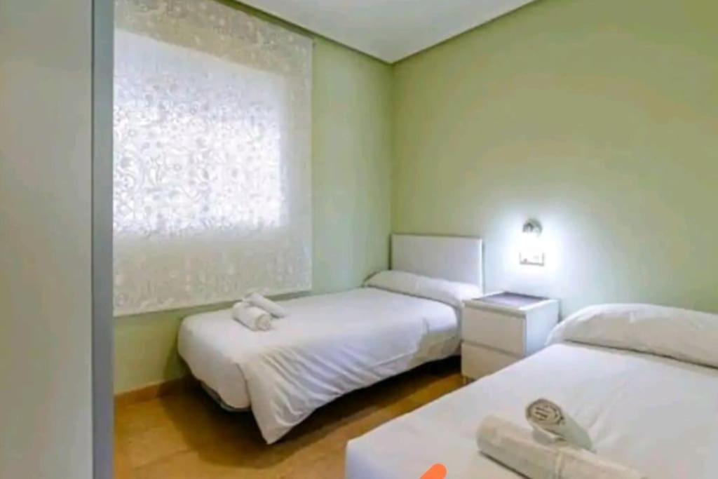 Bungalow Adaptado, Terraza Muy Grande Y Soleada. 格兰阿利坎特 外观 照片